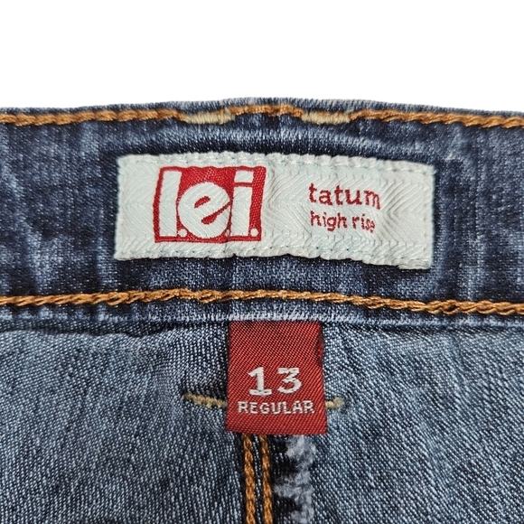 Lei Faded Dark Wash Button Fly High Rise Stretch Denim Jean Shorts Size 13 Junio - Picture 10 of 12